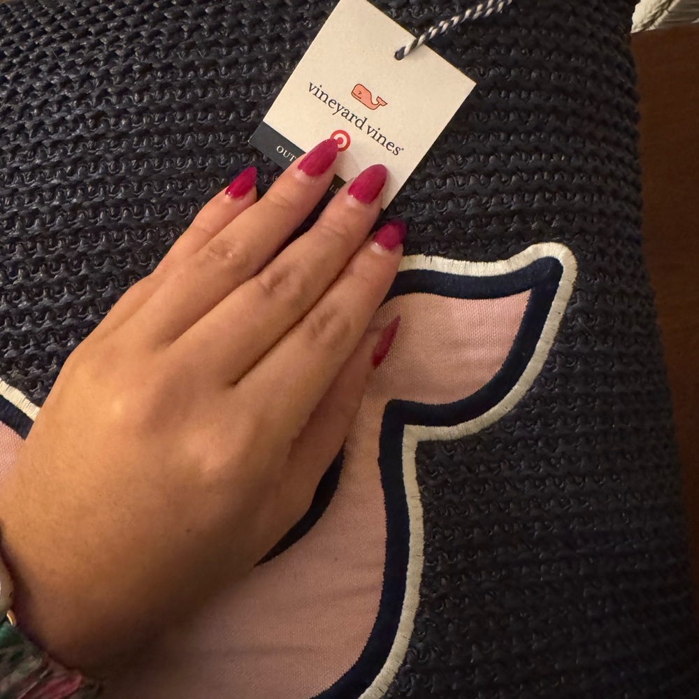 Vineyard Vines x Target whale pillow NWT - Picture 2 of 5